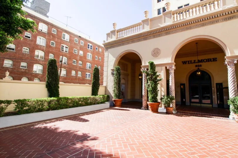 Courtyard entry to the lobby at The Wilmore