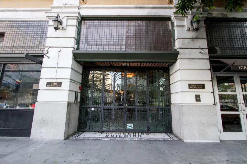The entrance into Higgins Building Lofts
