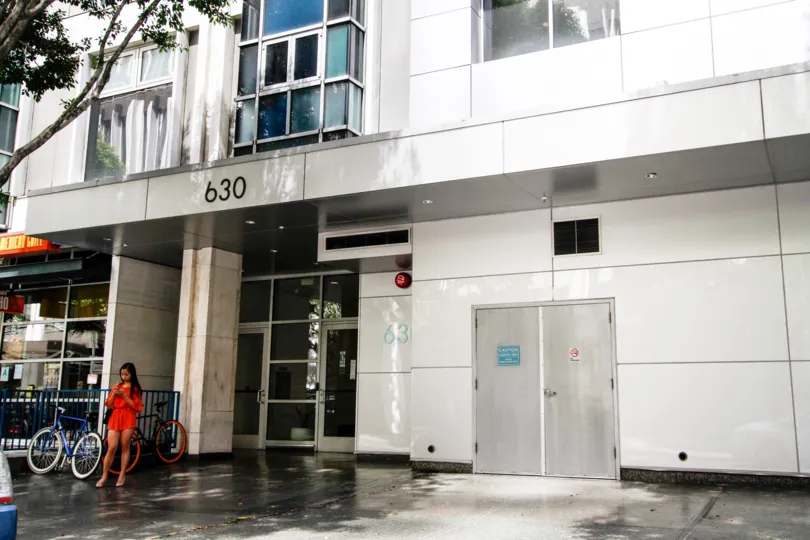 The address written above the entrance into Library Court in Downtown LA