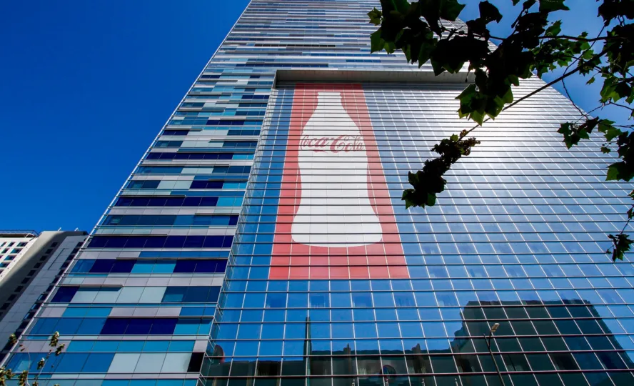 The ad seen on the Ritz Carlton at LA Live building