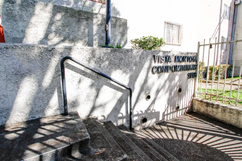 The Vista Montoya name at the entrance of the building