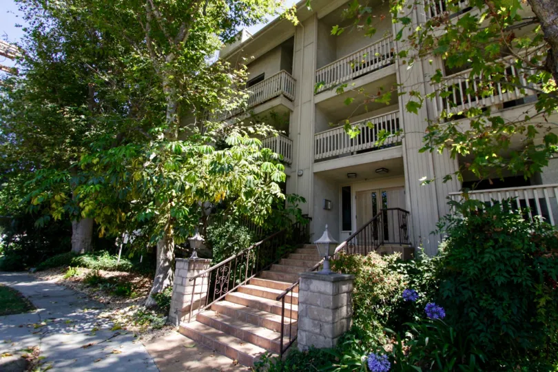 The landscaping surrounding the entrance to Encino building at 16022 Moorpark St