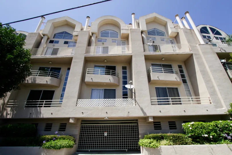 A look at the gorgeous exteriors of 4549 Haskell Ave in Encino
