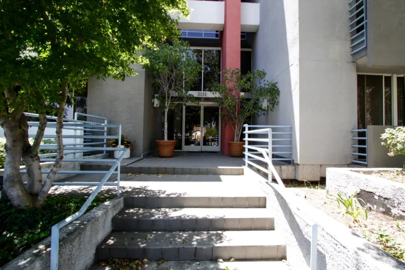 The well landscaped entrance to 5151 Balboa Blvd in Encino
