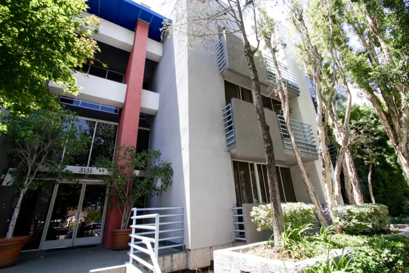 The terrace views of 5151 Balboa Blvd