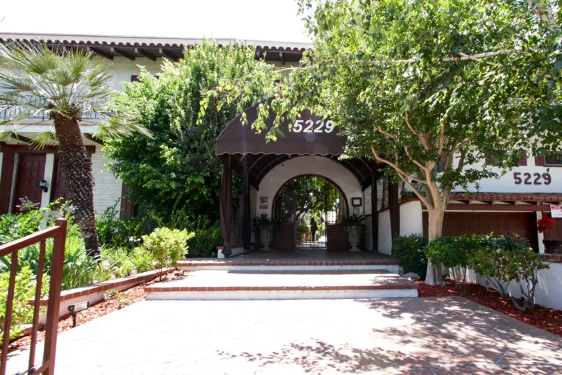 The covered entrance to 5229 Balboa Blvd