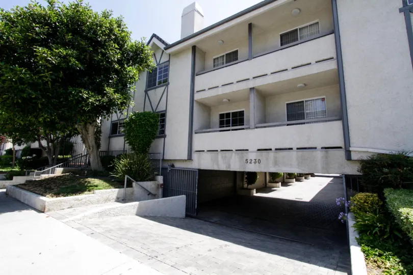 The view of 5230 Zelzah Ave from the street in Encino