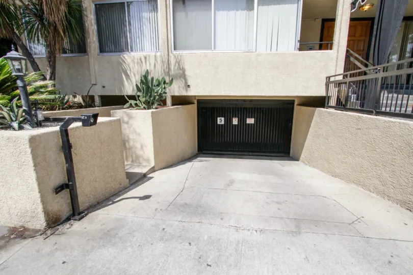 The below ground level parking garage for 5339 Newcastle Ave