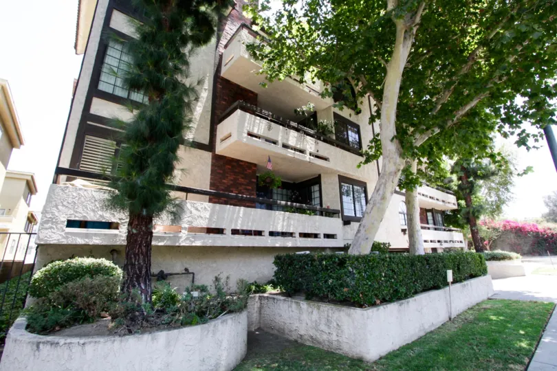 The landscaping around the Carriage House building in Encino