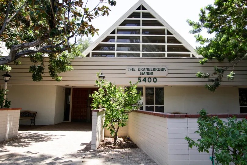 The entrance into the Encino Concord Townhouses office