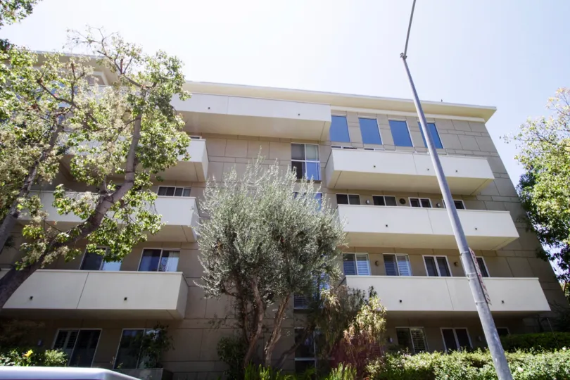 The building view of Encino Park West