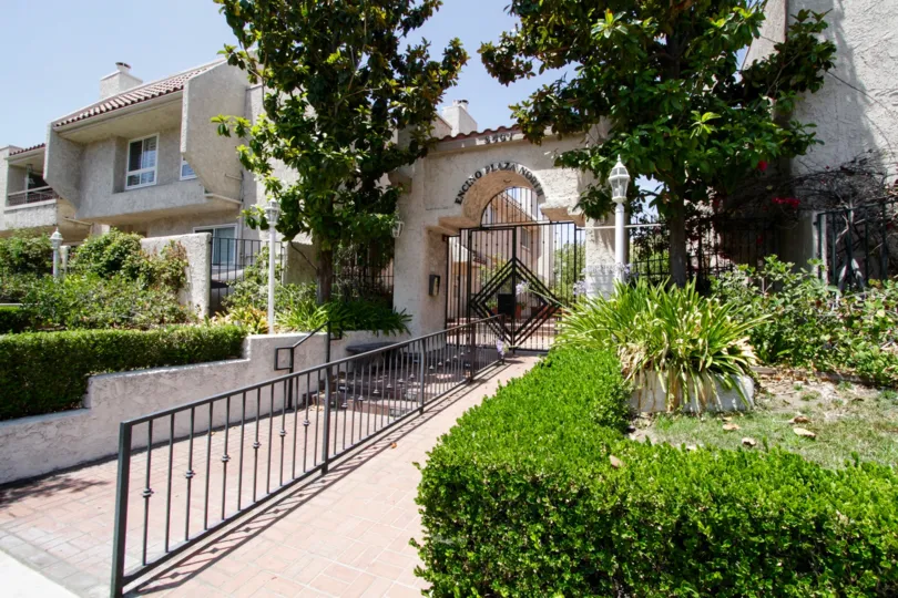 The gated etrance into the Encino Plaza North common area in Encino