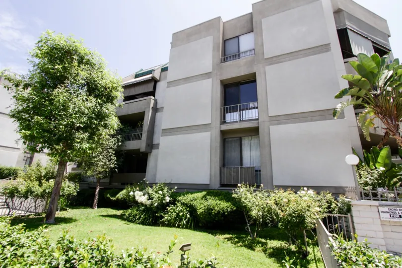 A view of the side of the Encino Spa East overlooking the landscaping