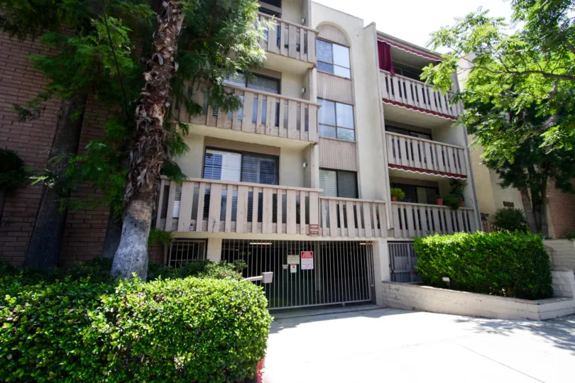 The gated parking area for Encino Spa South