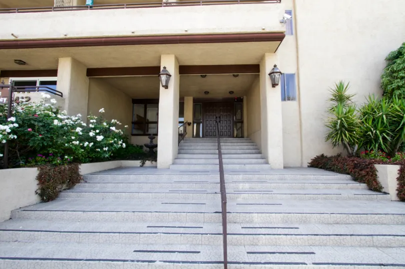 The entrance into The Lindley located in Encino