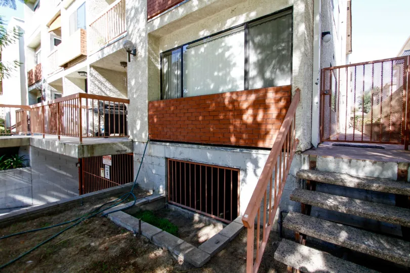A close up view of 1134 Campbell St