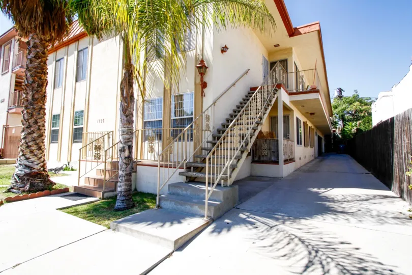 The stairs leading to the entrance of 1135 Wilson Ave