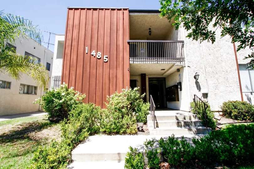 The landscaping around 1485 E Wilson Ave