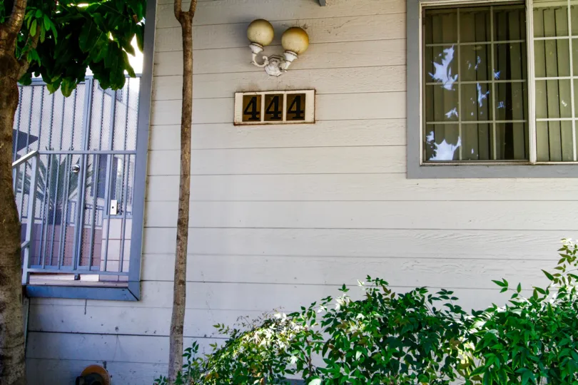 The address at the entrance into 444 Myrtle St in Glendale California