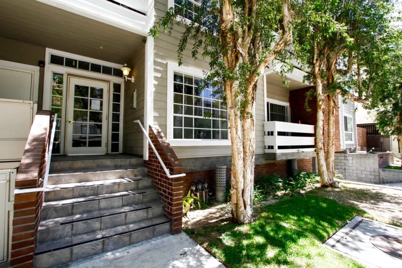 The stairs leading up to 522 N Jackson St