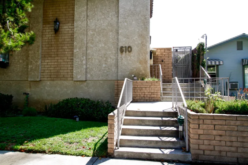 The stairs entering into 610 N Isabel St in Glendale California