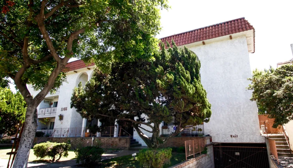 The landscaping around Barcelona Manor in Glendale California