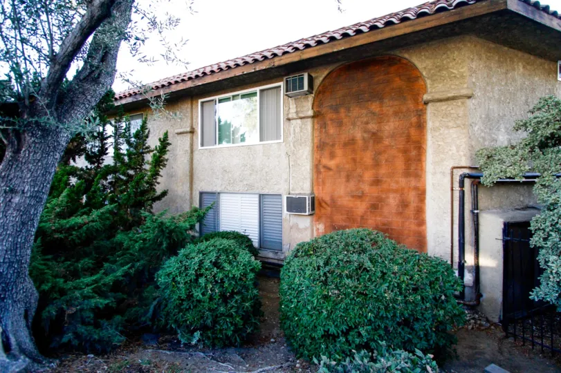 The hedges at Casa de Verdugo in Glendale California