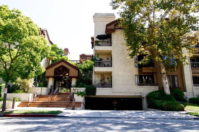The Cobblestone Row building in Glendale California