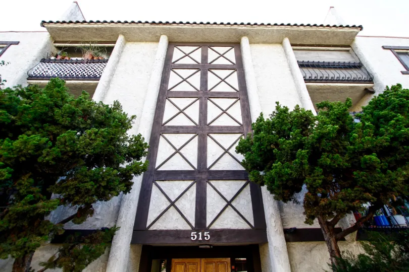 The address for El Patio De Oro