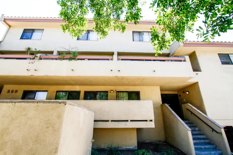 The entrance into Glendale Terrace