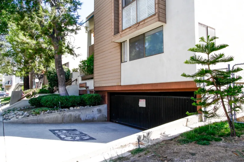 The parking at the Glendale Woods in Glendale California