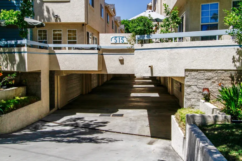 The Glenwood Terrace building in Glendale California
