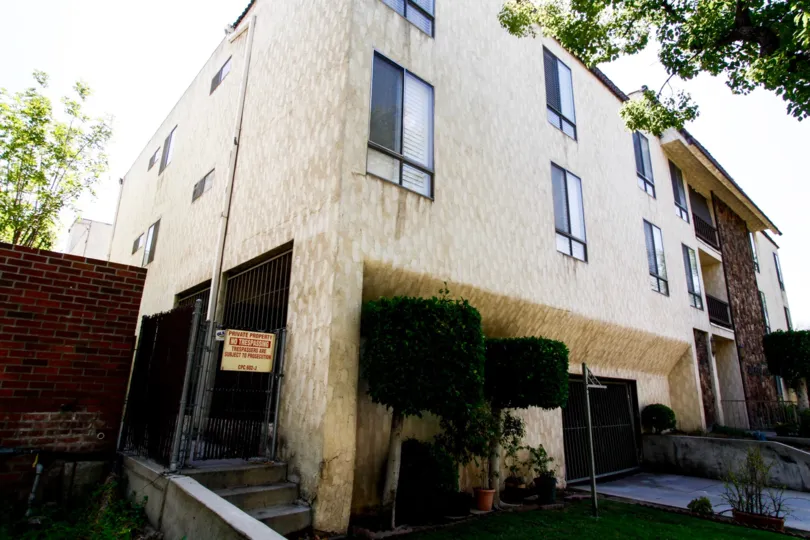 The Jackson Park building in Glendale California