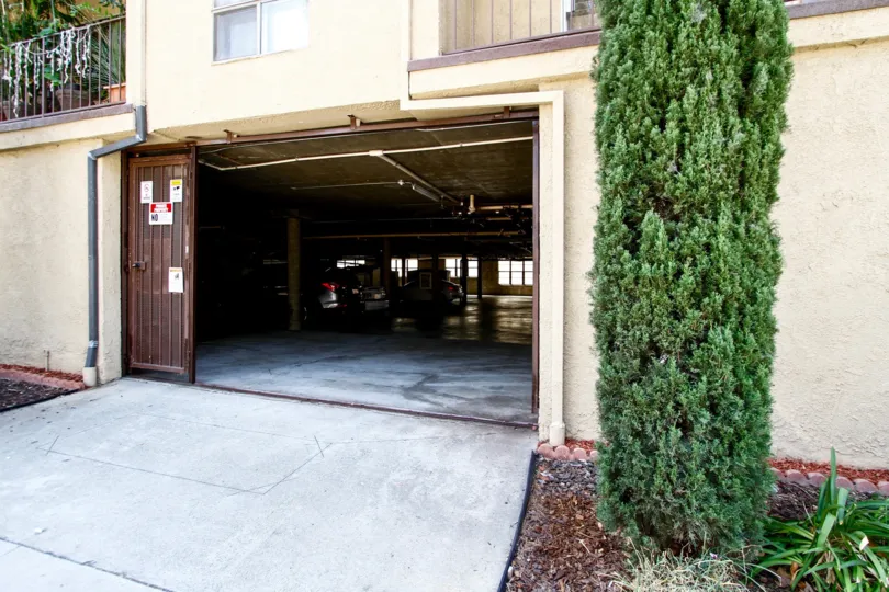 The parking at Kenwood Place in Glendale California