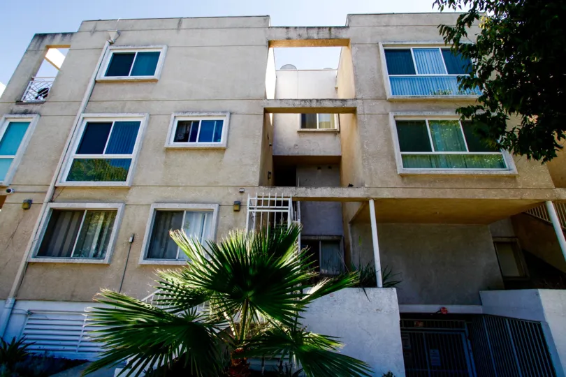 The Maple Condos building in Glendale California