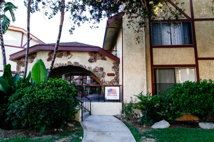 The sidewalk up to Montrose Villas