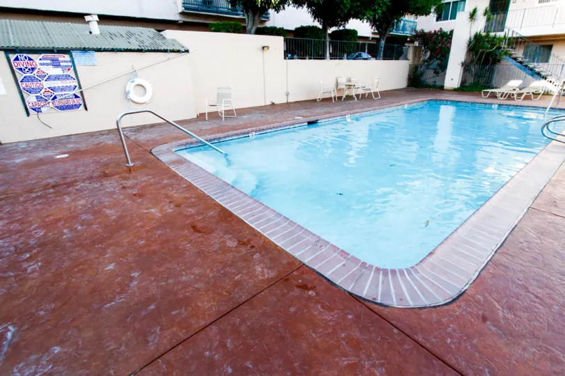 The pool at the Verdugo Penthouse in Glendale California