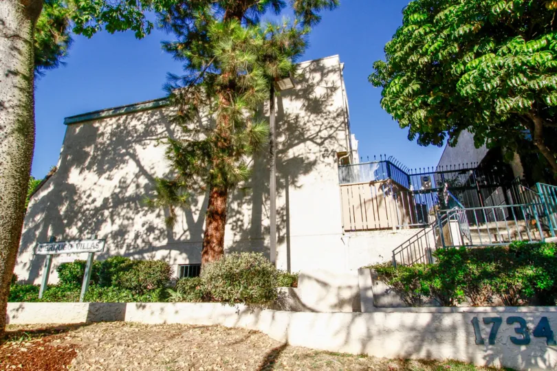 The Verdugo Villas building in Glendale California