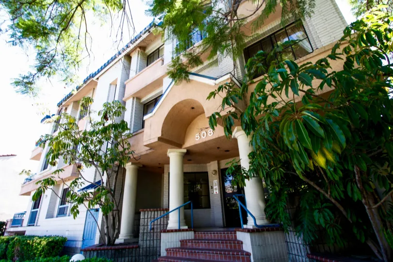 The entrance into Villa Olmo