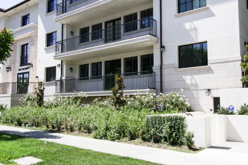 The balconies at 4661 Wilshire in Hancock Park