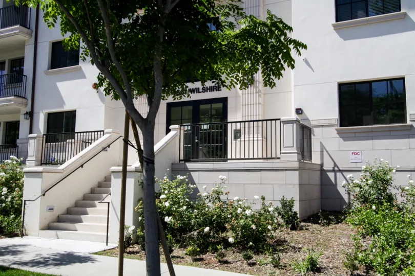 The stairs leading up to 4661 Wilshire