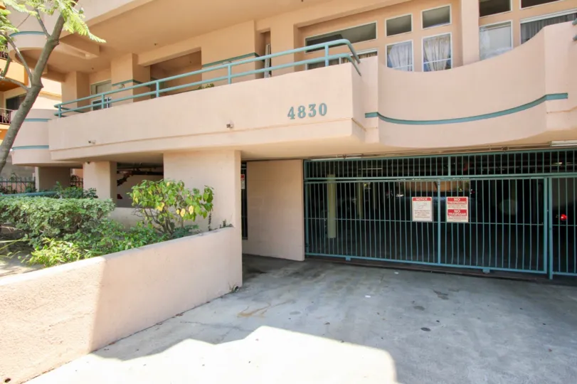 A simple house in Elmwood Regency. The picture only show the ground floor of the house