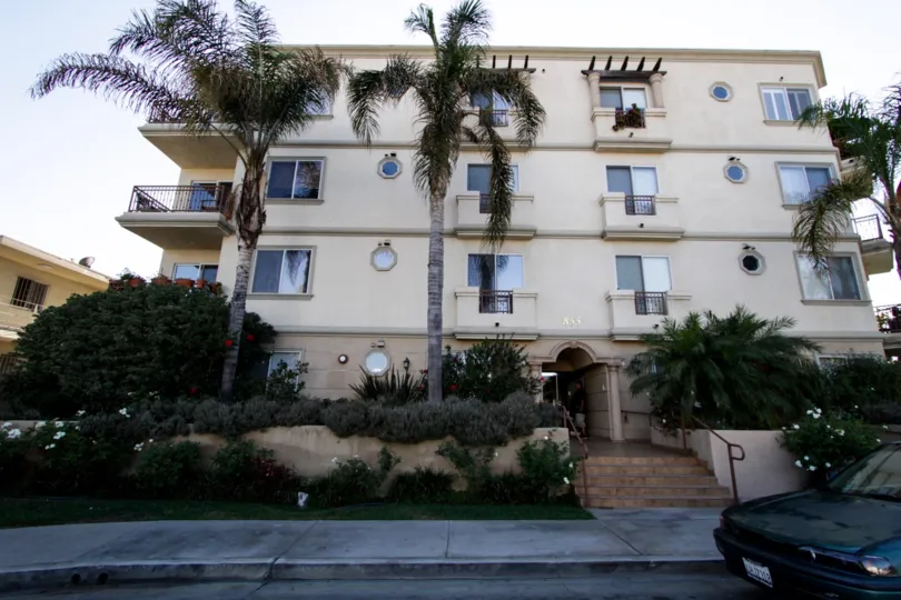 The landscaping of the Hollywood Vista Villas