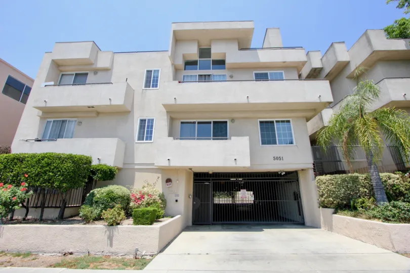 A BENTLEY VILLAGE IS A LARGE BUILDING AND GOOD COURTGARD