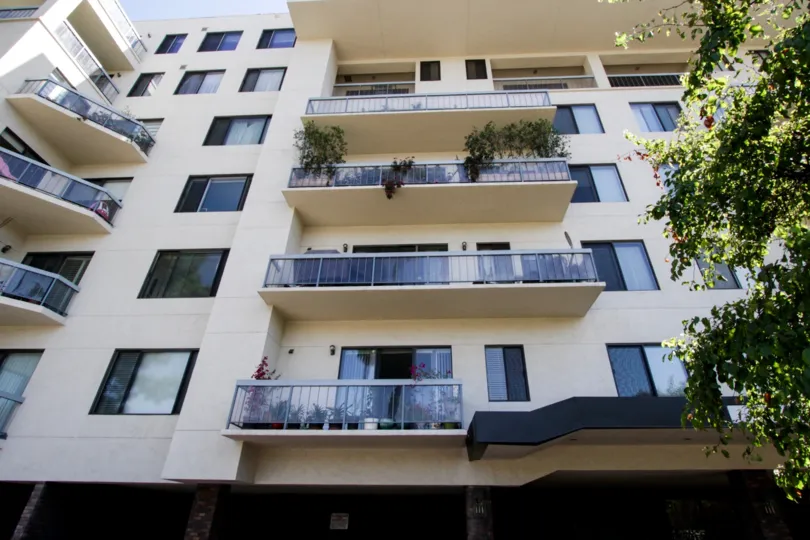 The balconies at the Wilshire Freemont
