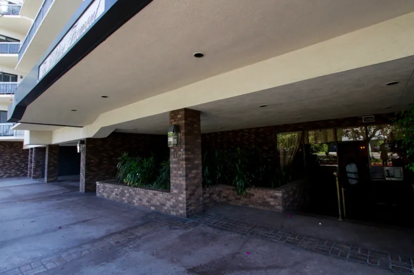 The patio doors seen at the Wilshire Freemont