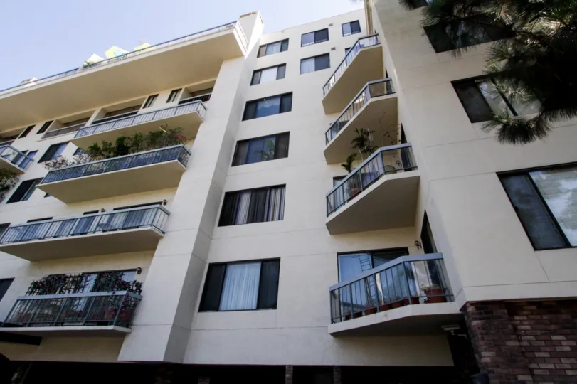 The corner balconies at the Wilshire Freemont