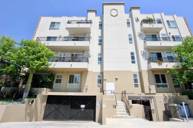 A big appartment in Wilton Villas which seems to very big and also very beautiful