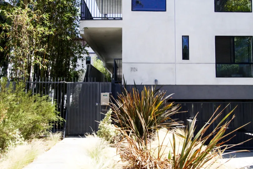 The gated entry with call box to 7124 Hollywood