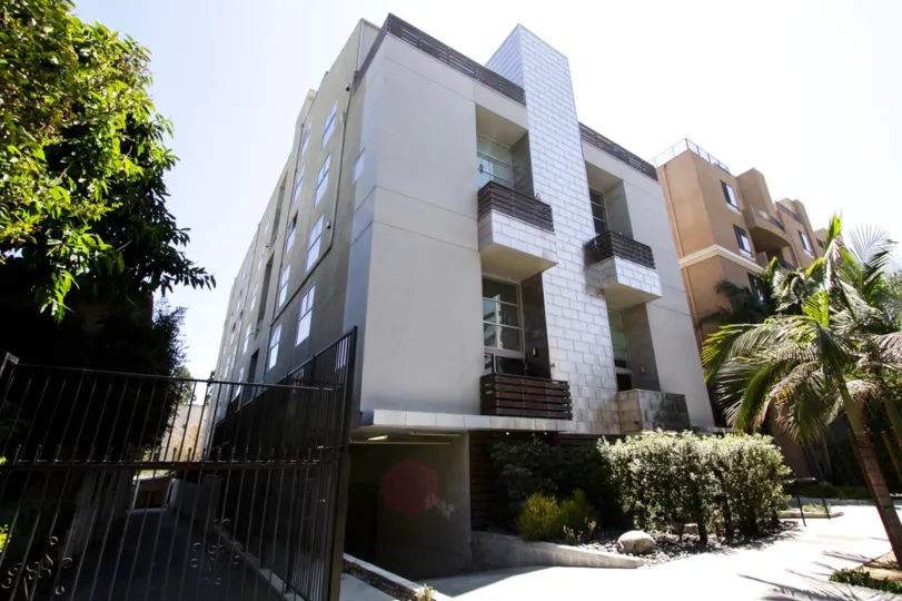 Hollywood Lofts is architecturally delightful property in Hollywood